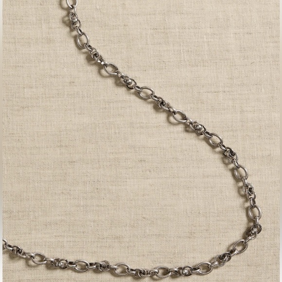 BANANA REPUBLIC Chain Link Necklace in SILVER (Also available in Gold!) - Picture 2 of 5